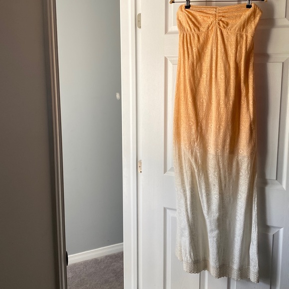 Roxy peach & white strapless dress - Picture 2 of 5